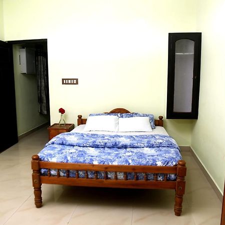 Colonia Munnar Homestay ภายนอก รูปภาพ