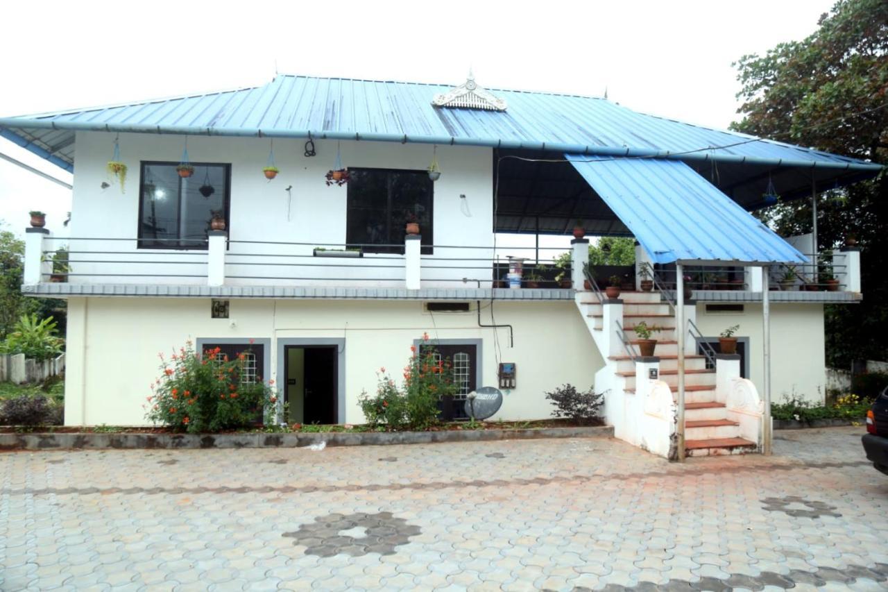 Colonia Munnar Homestay ภายนอก รูปภาพ