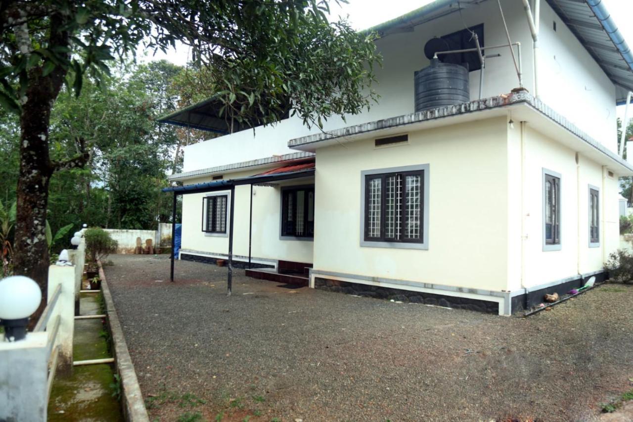 Colonia Munnar Homestay ภายนอก รูปภาพ