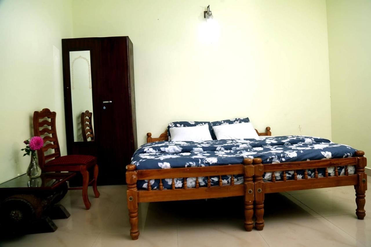 Colonia Munnar Homestay ภายนอก รูปภาพ